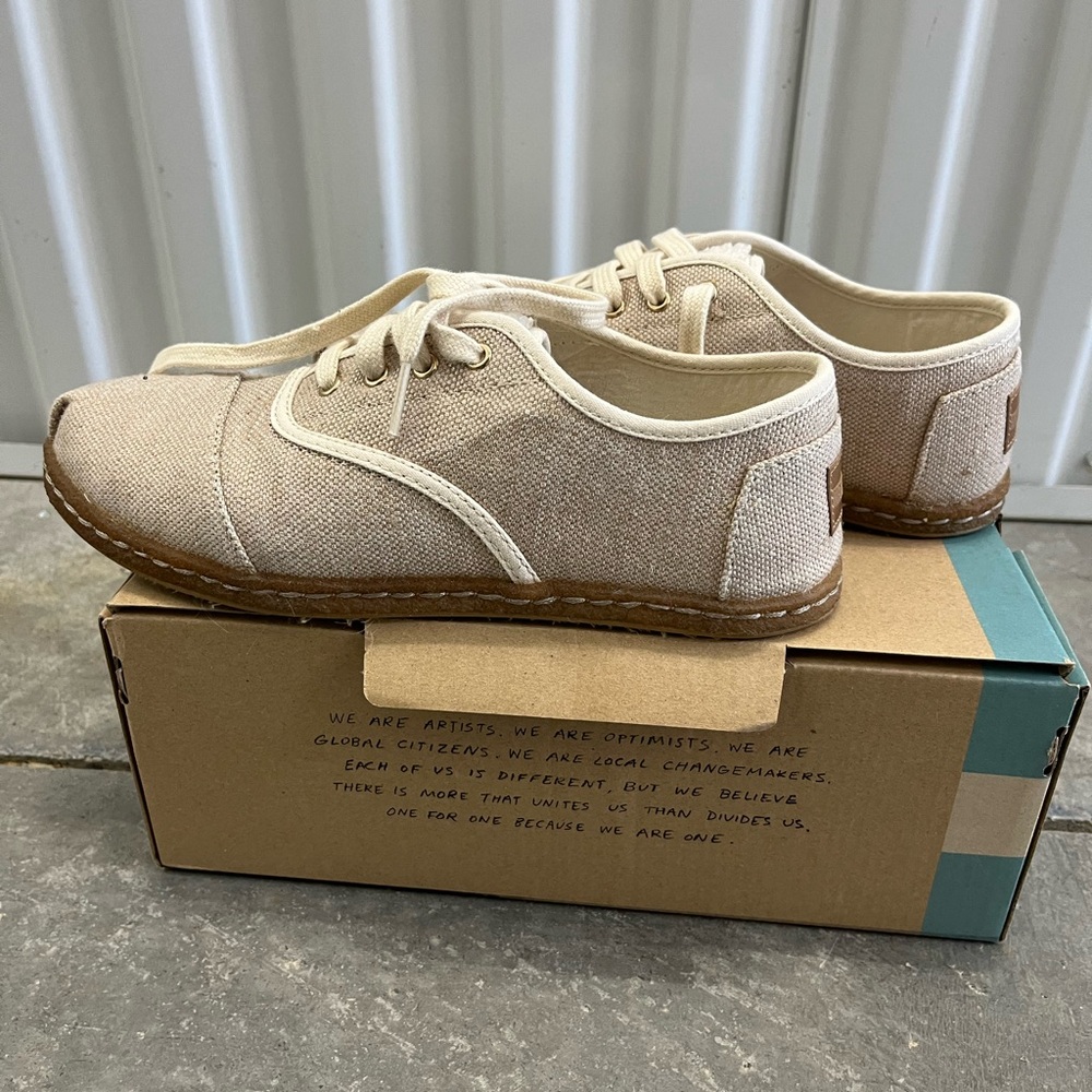 Toms Sneakers